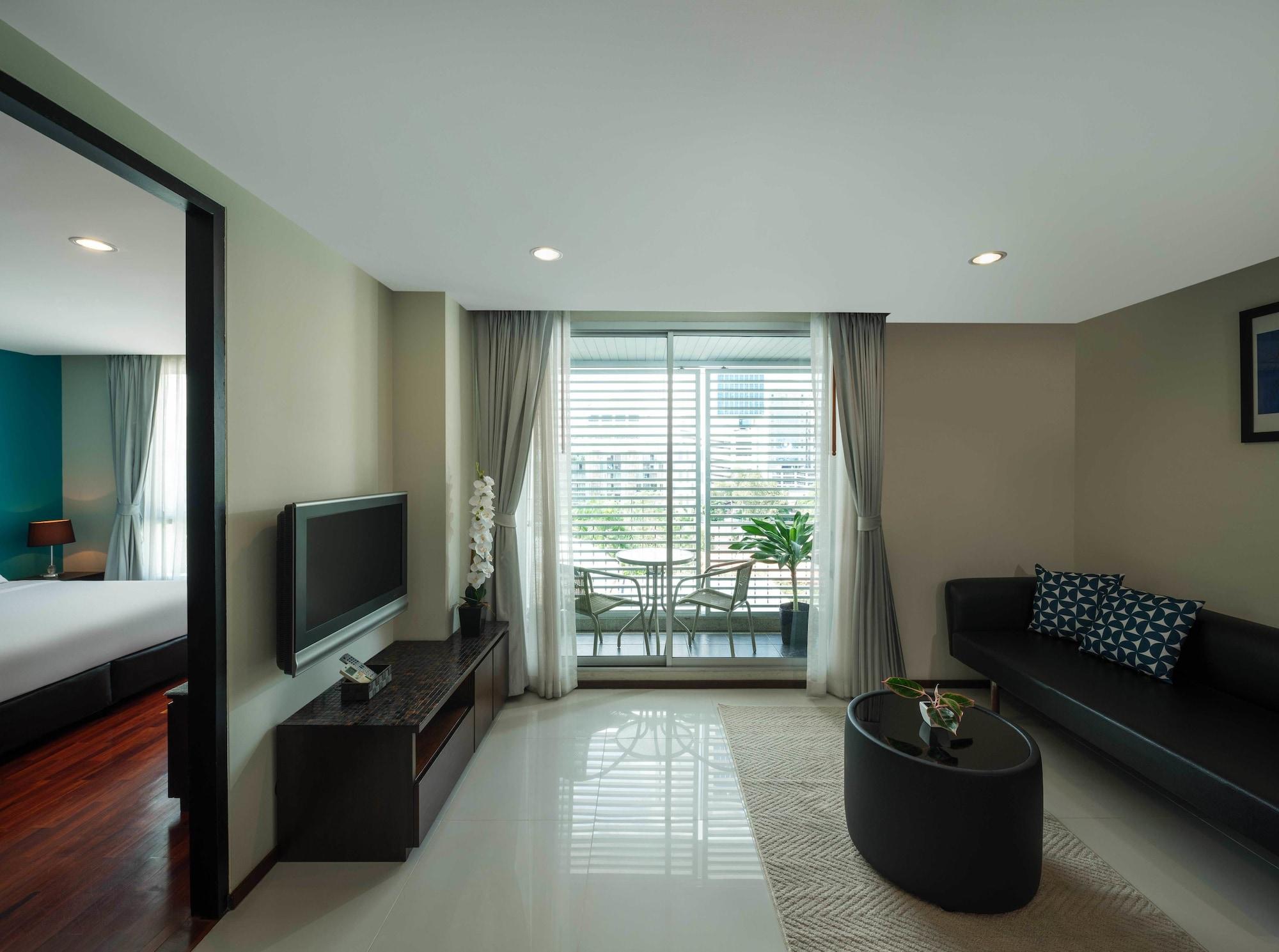 Khách sạn Silom Lofts 3*