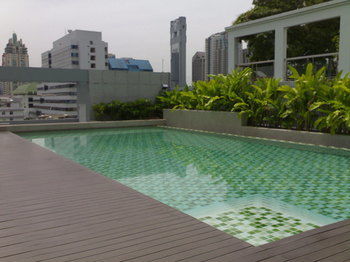 Khách sạn Silom Lofts