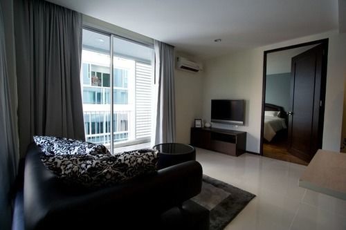 Khách sạn Silom Lofts