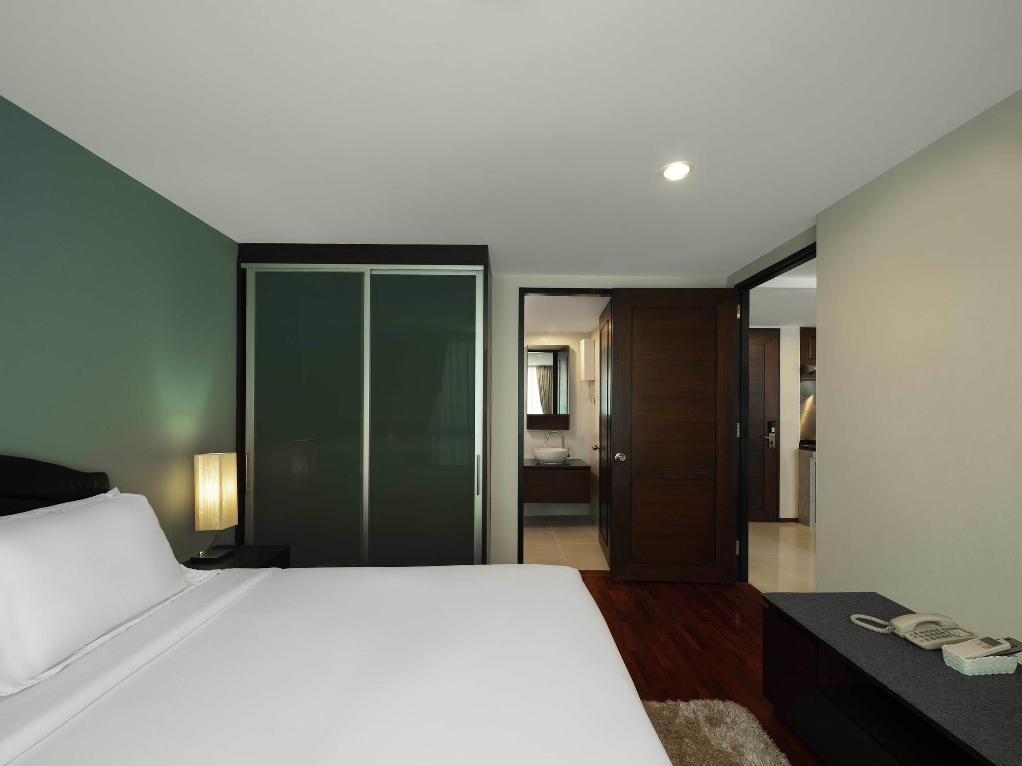 Khách sạn Silom Lofts 3*